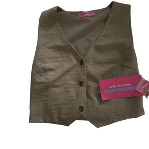 Forever Moda Beige Sleeveless Button V-Neck Vest Top XL Button Accents